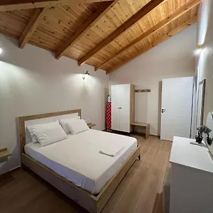 Amazing Familiar And Sarandë